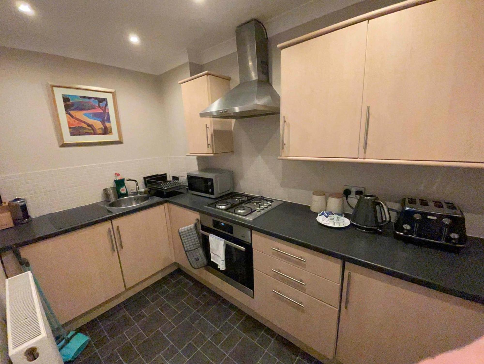 Apartment 2 Bed West End — Photos 2